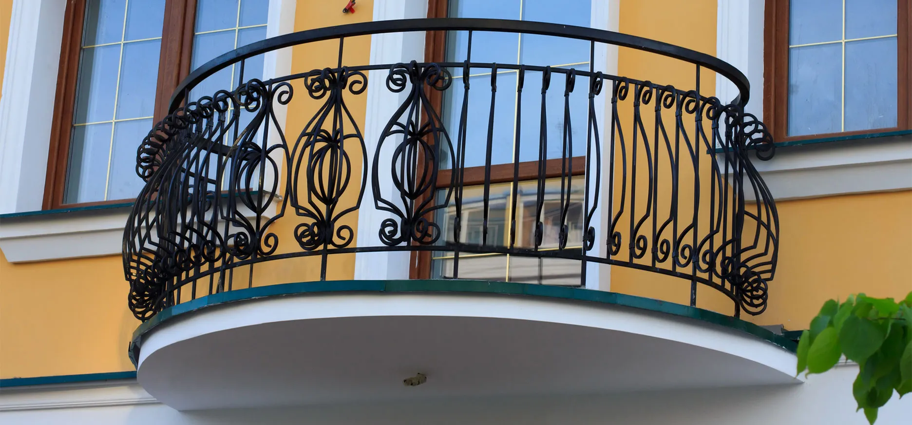 Wrought balcony lattice